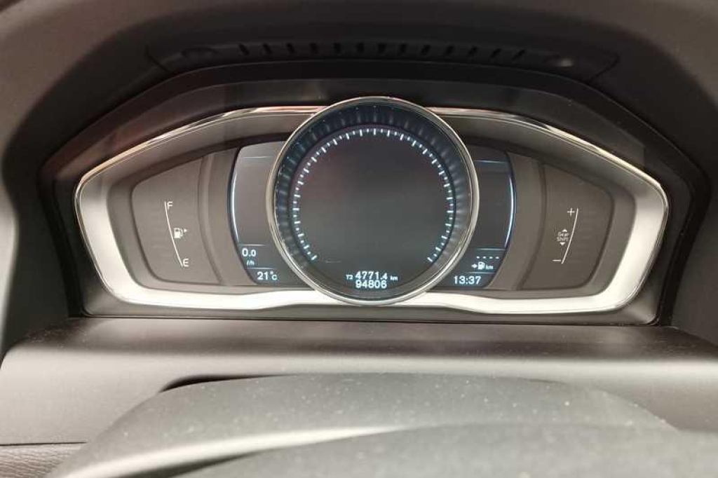 Volvo XC60 2016 photo 4