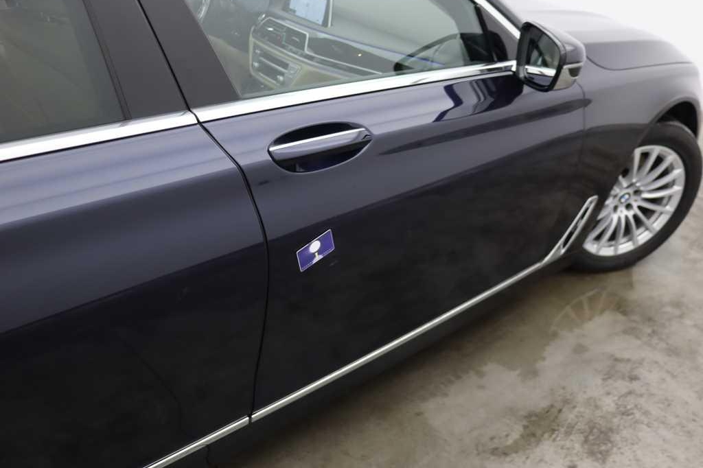 BMW 7 Series 2017 photo 48