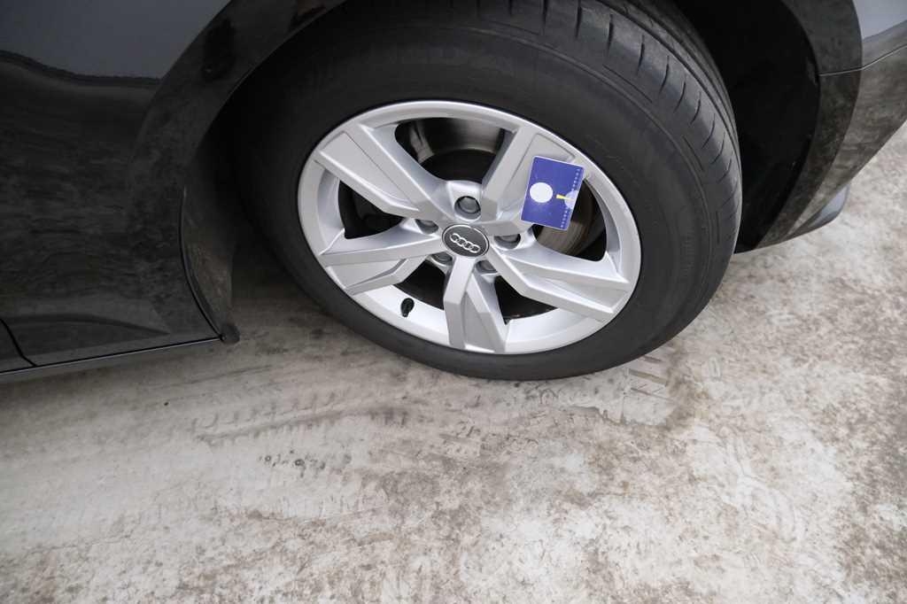 Audi A4 Avant 2016 photo 14