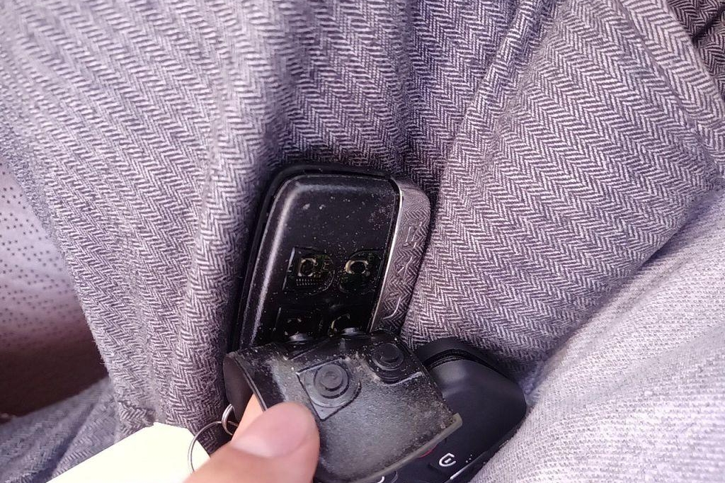 Jaguar XE 2015 фото 19