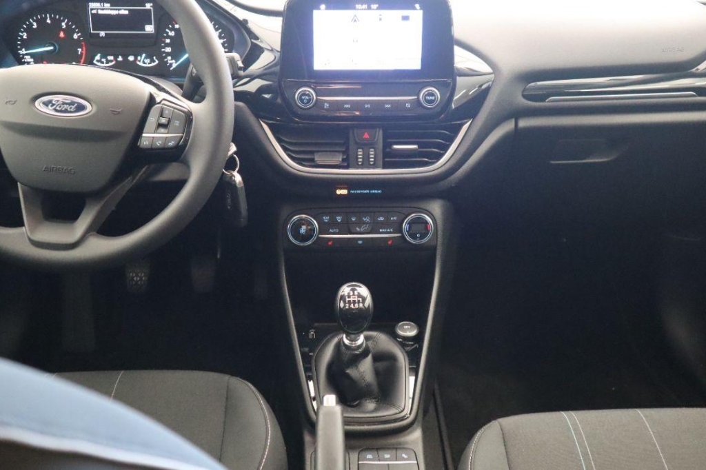 Ford Fiesta 2018 фото 5