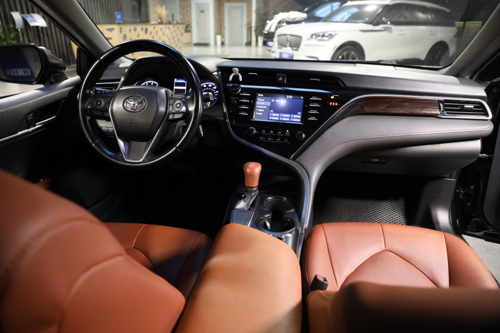 Toyota Camry 2017 photo 16