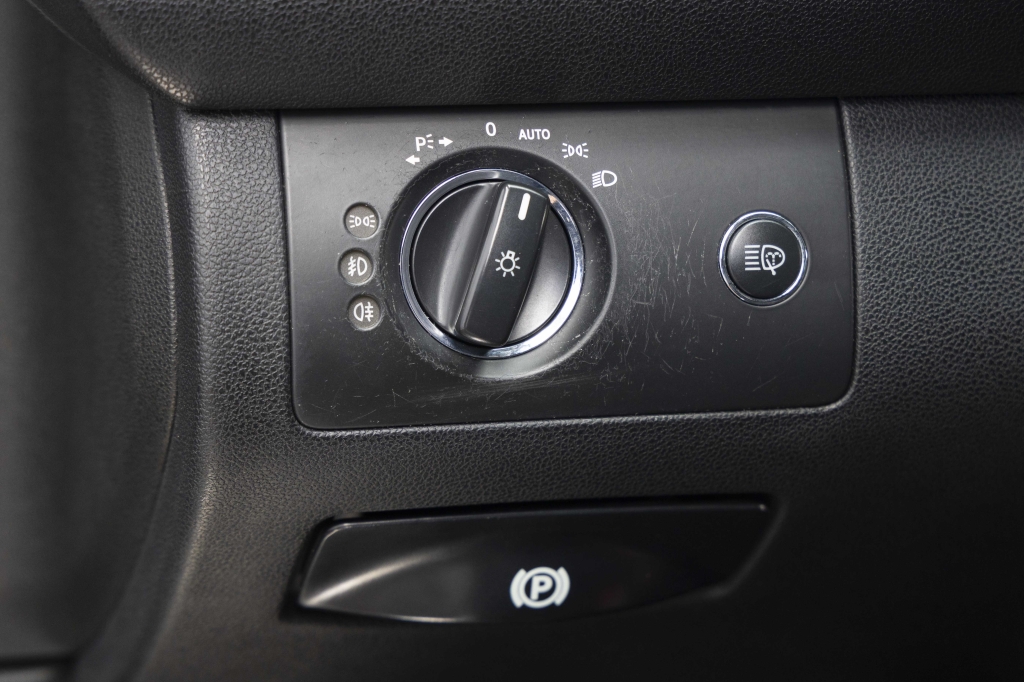 Mercedes-Benz M-Class ML500 W164 2006 photo 36