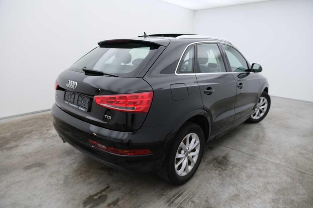 Audi Q3 2017 фото 2