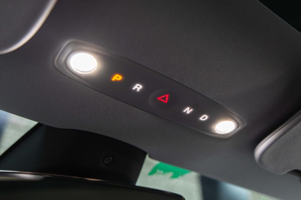 Tesla Model 3 2024 фото 20