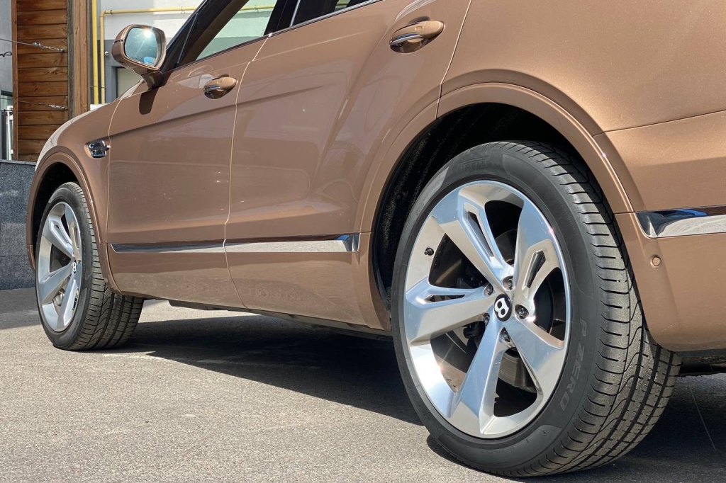Bentley Bentayga 2017 фото 6