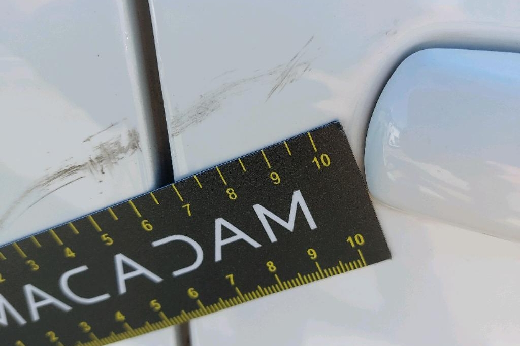 Peugeot 208 2017 фото 9