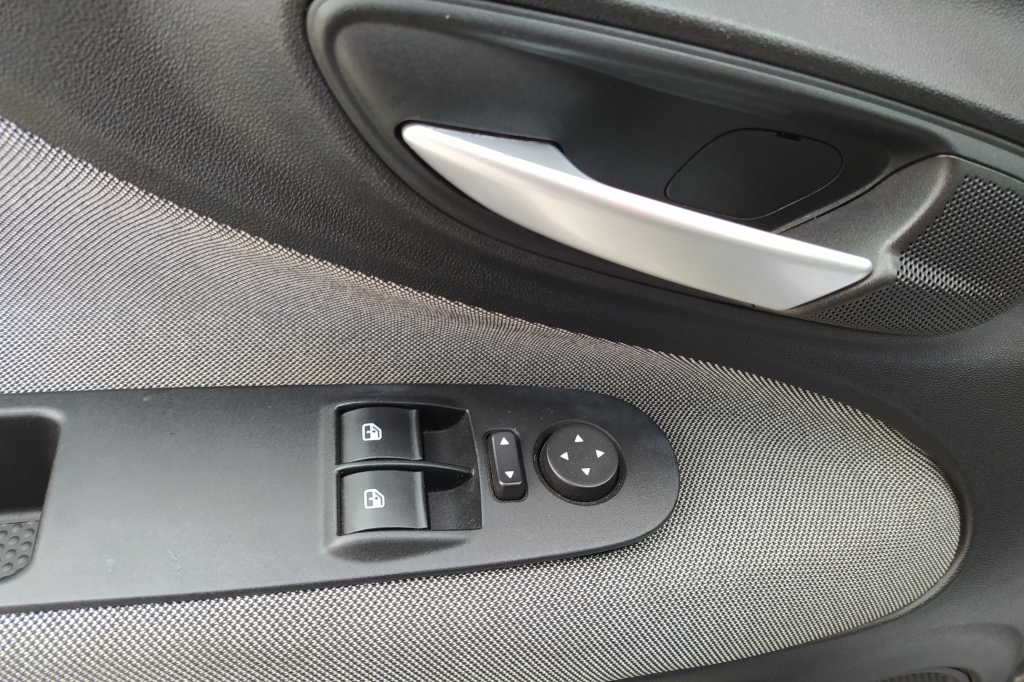 Fiat Punto фото 15