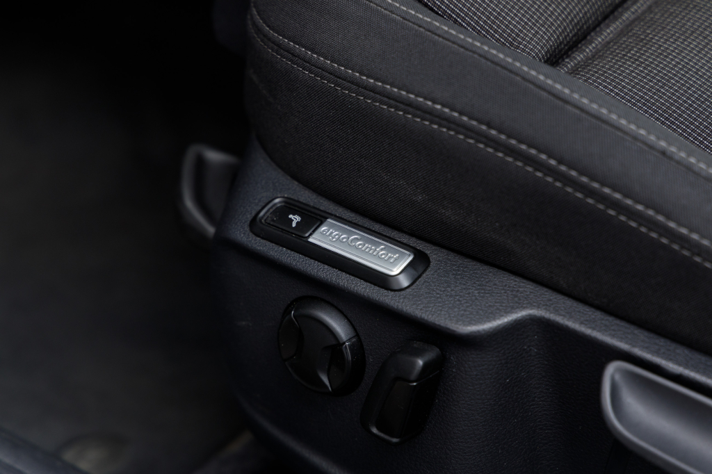 Volkswagen Passat B8 2017 фото 17