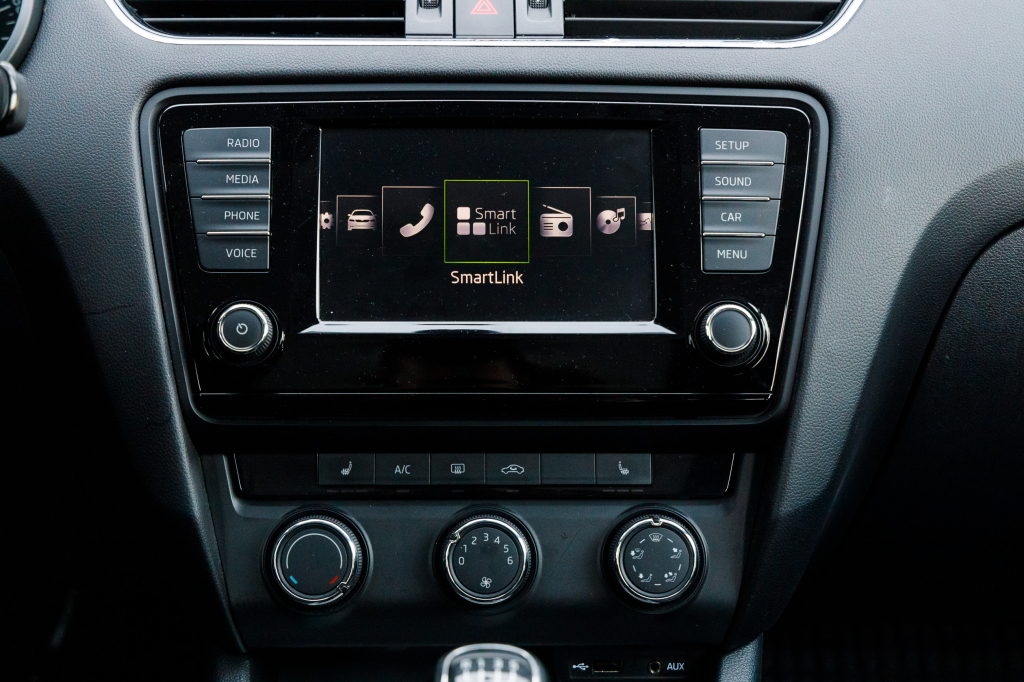 Skoda Octavia A7 photo 10