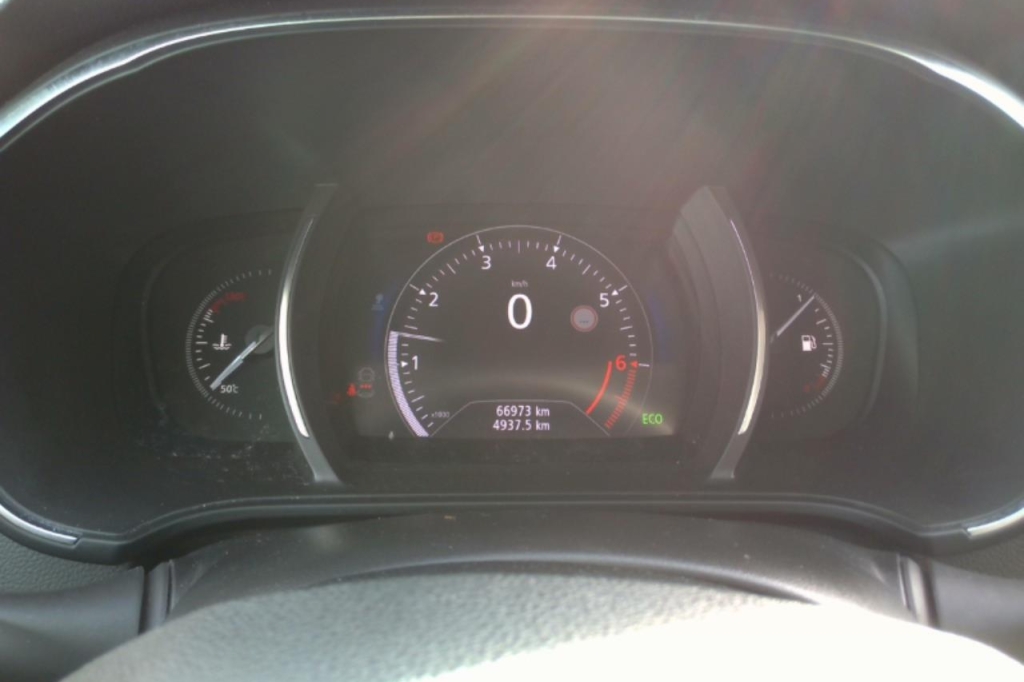 Renault Megane 2019 фото 3