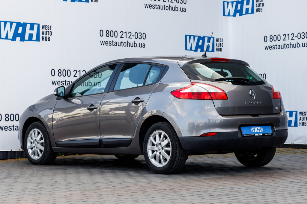 Renault Megane 2010 фото 5