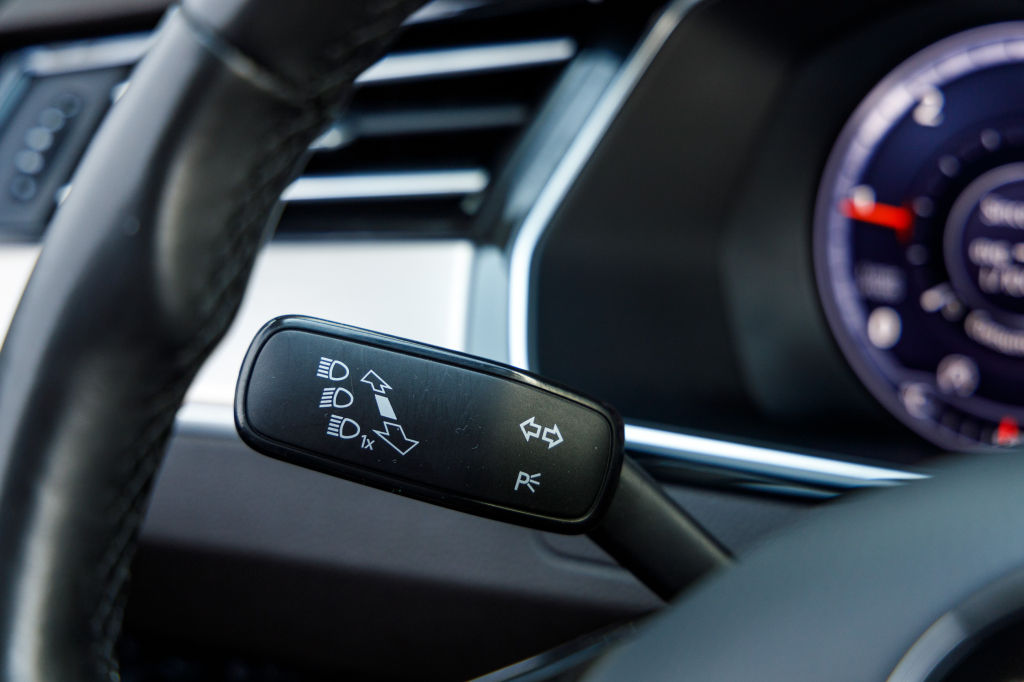 Volkswagen Passat B8 Highline 2015 фото 20