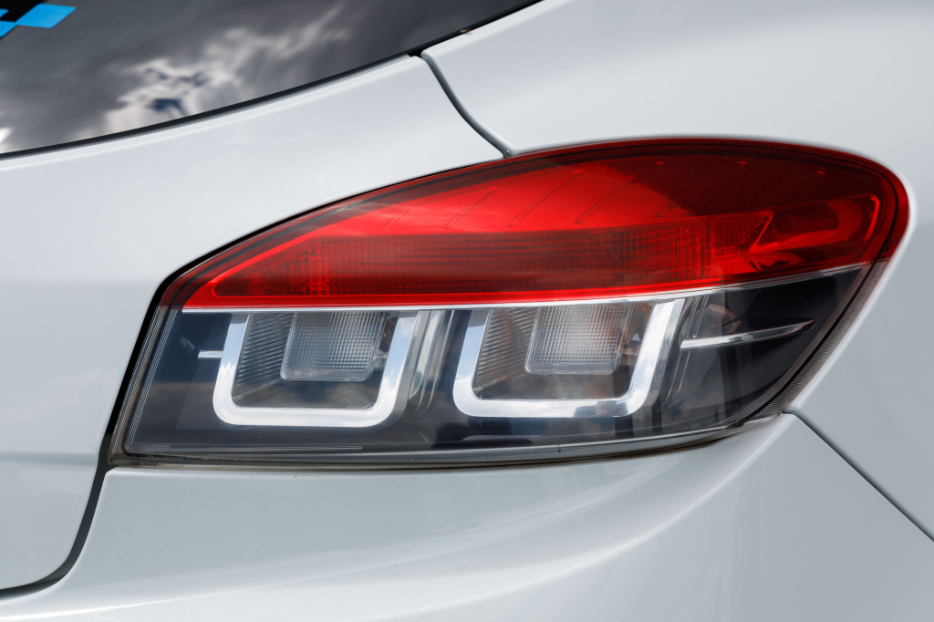 Renault Megane BOSE 2012 фото 6