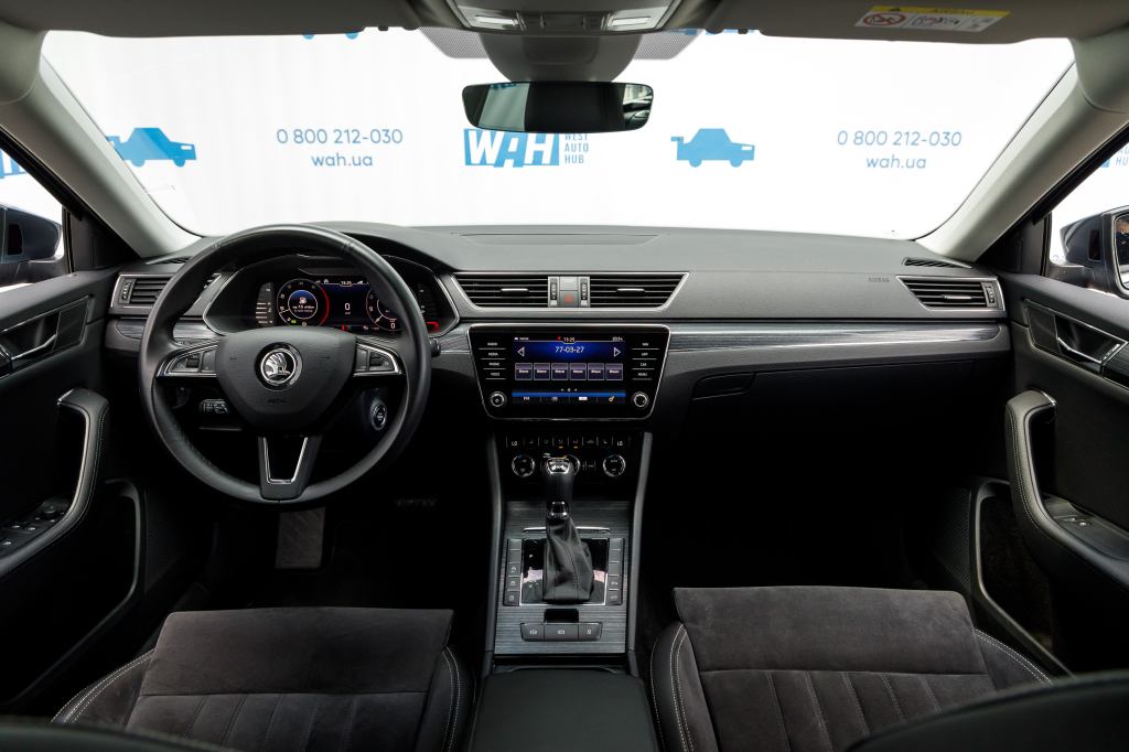 Skoda Superb 2019 photo 31