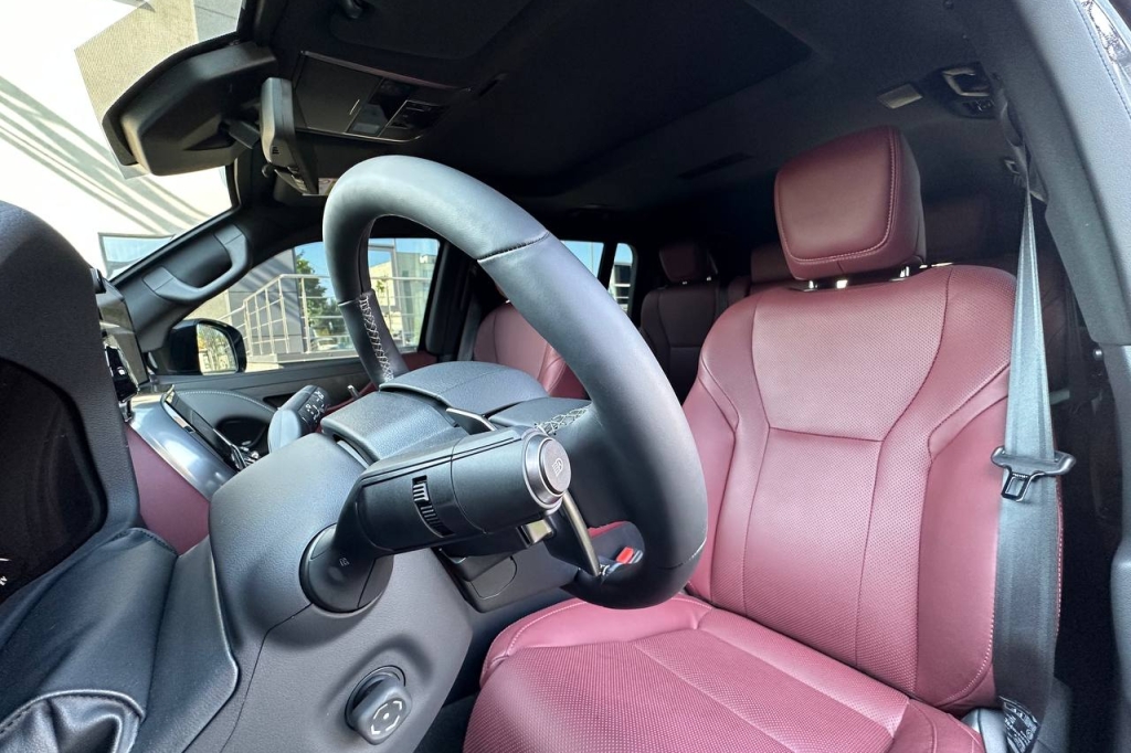 Lexus LX 500d 2023 фото 13