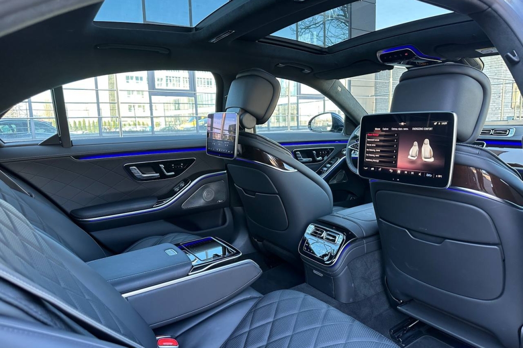 Mercedes-Benz S-Class 2024 фото 19