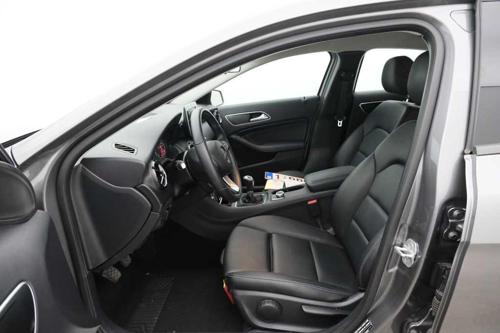 Mercedes-Benz A-Klasse 2017 photo 1