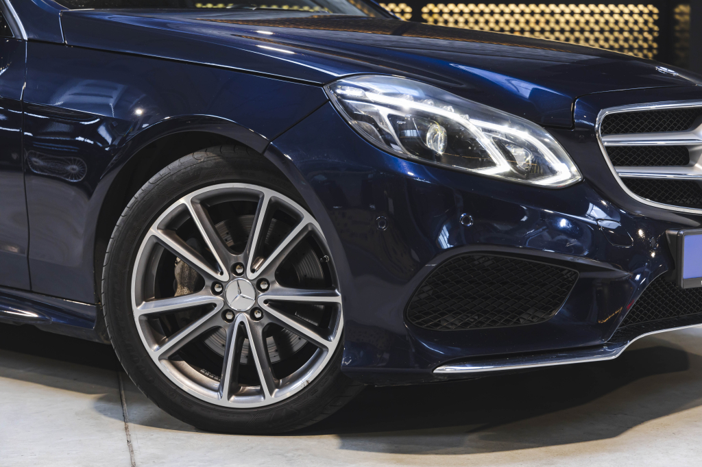 Mercedes-Benz E-Class E350 2014 photo 5