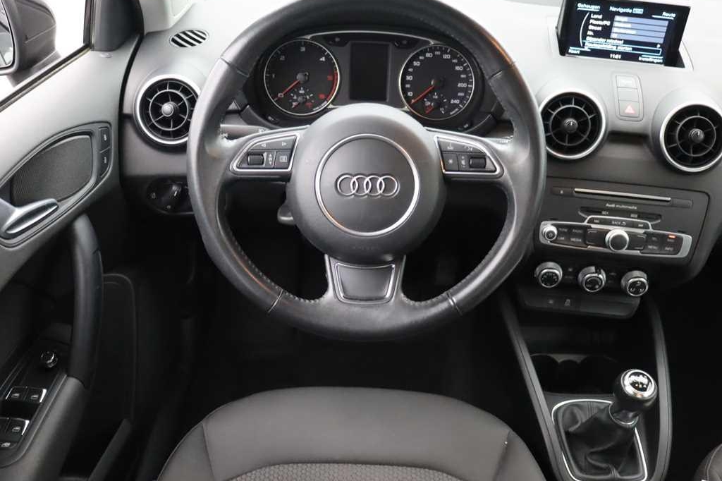 Audi A1 2016 фото 2