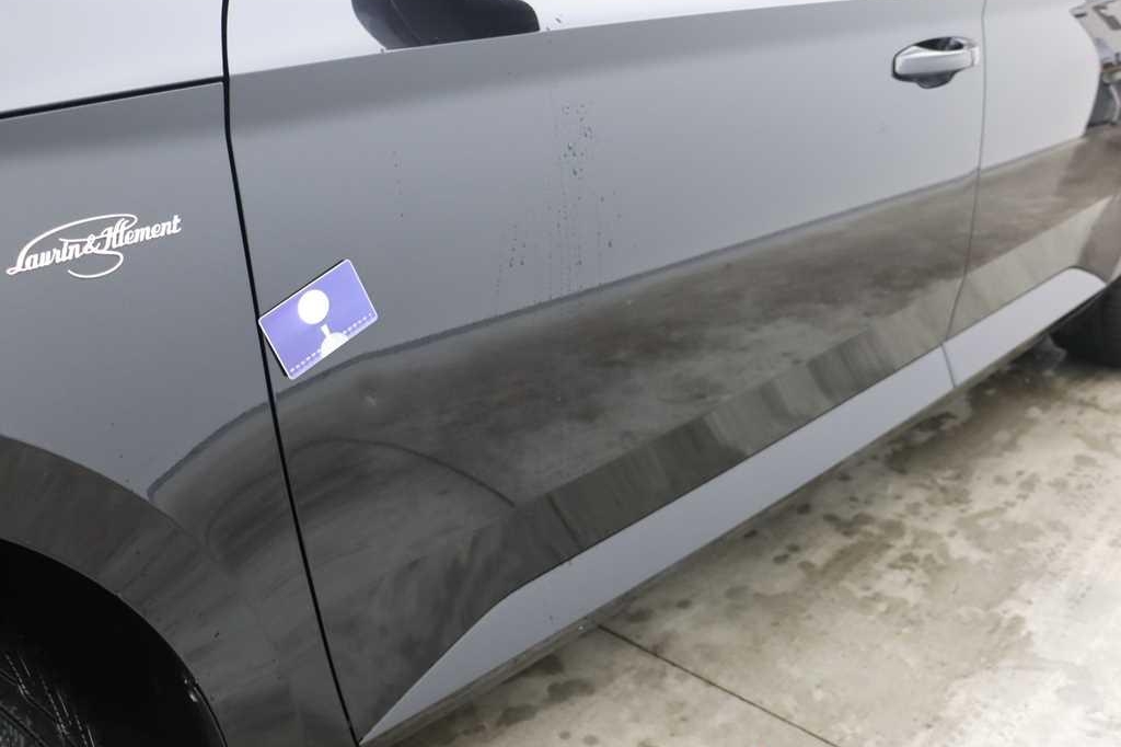 Skoda Superb Combi 2016 фото 20