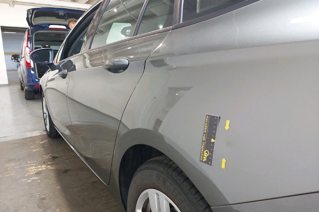 Opel Astra Sports Tourer 2017 фото 20