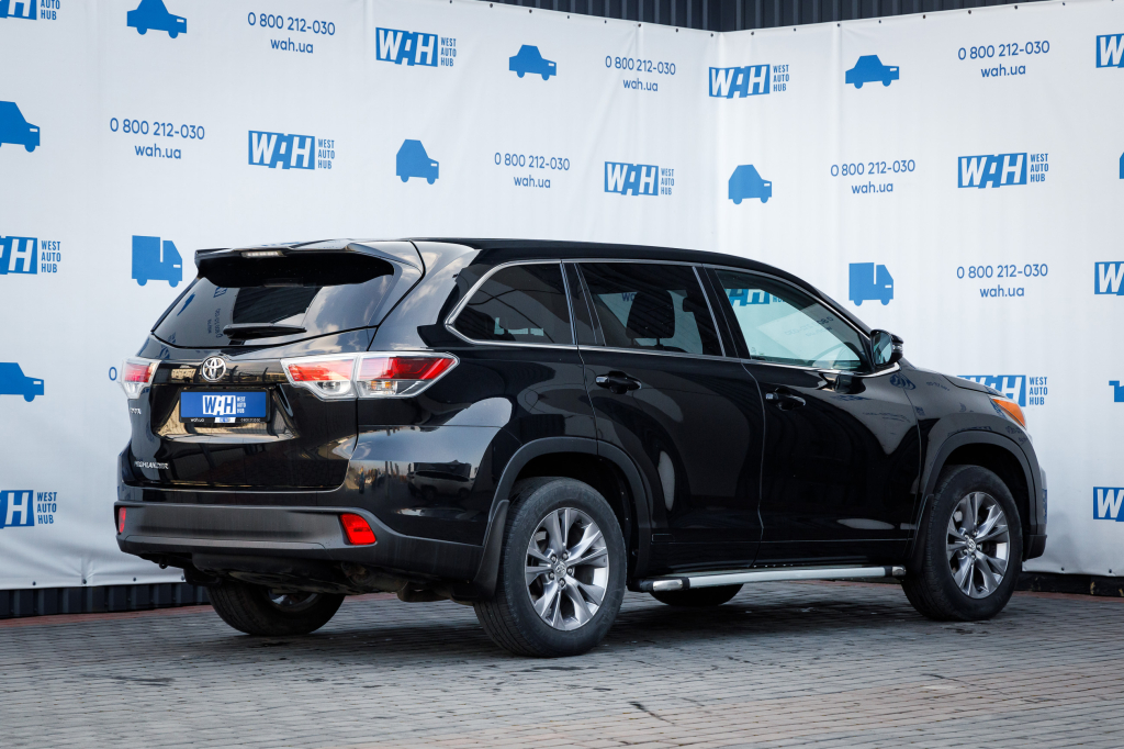 Toyota Highlander 2015 photo 4