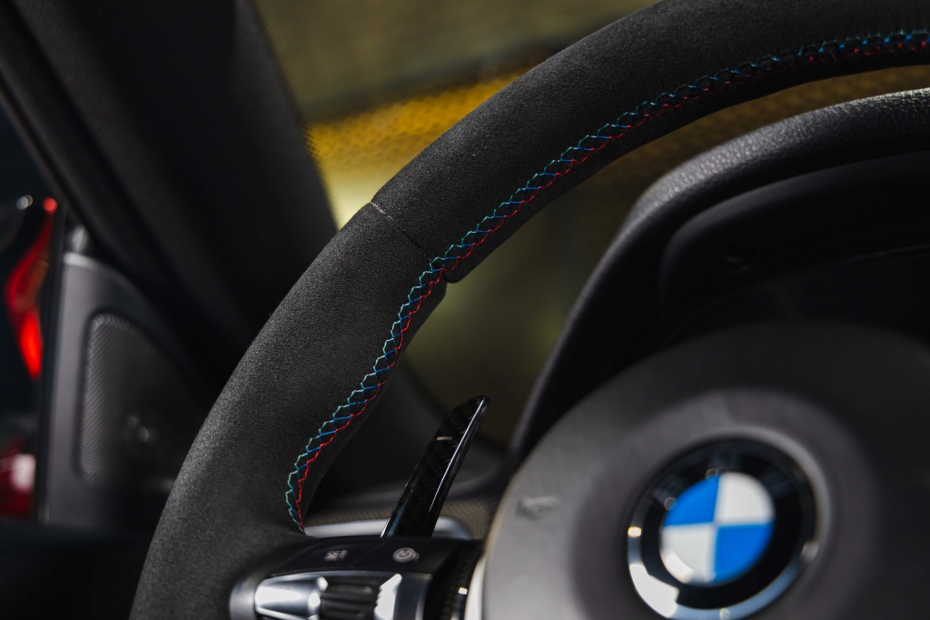 BMW M4 2015 фото 36