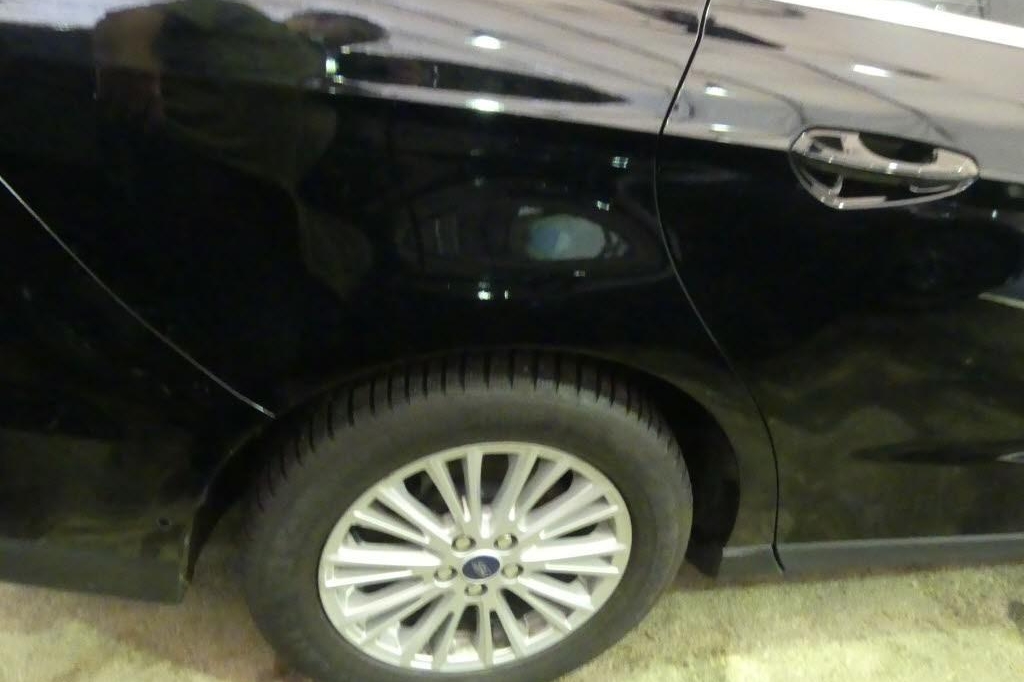 Ford Galaxy 2016 photo 23