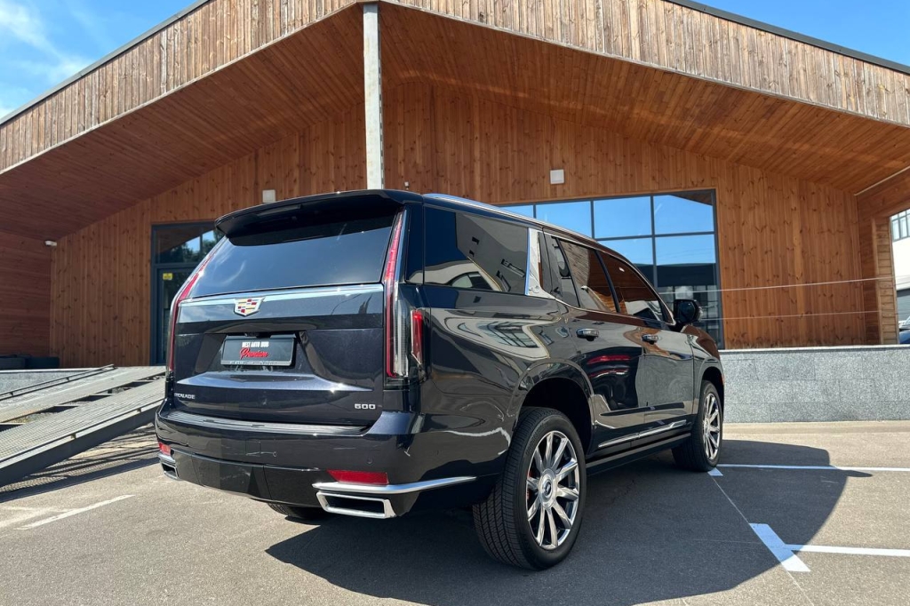 Cadillac Escalade Platinum 4WD 2022 фото 7