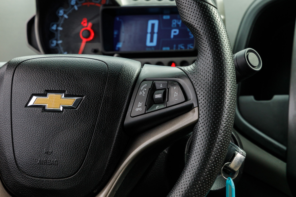 Chevrolet Sonic LS 2013 фото 9