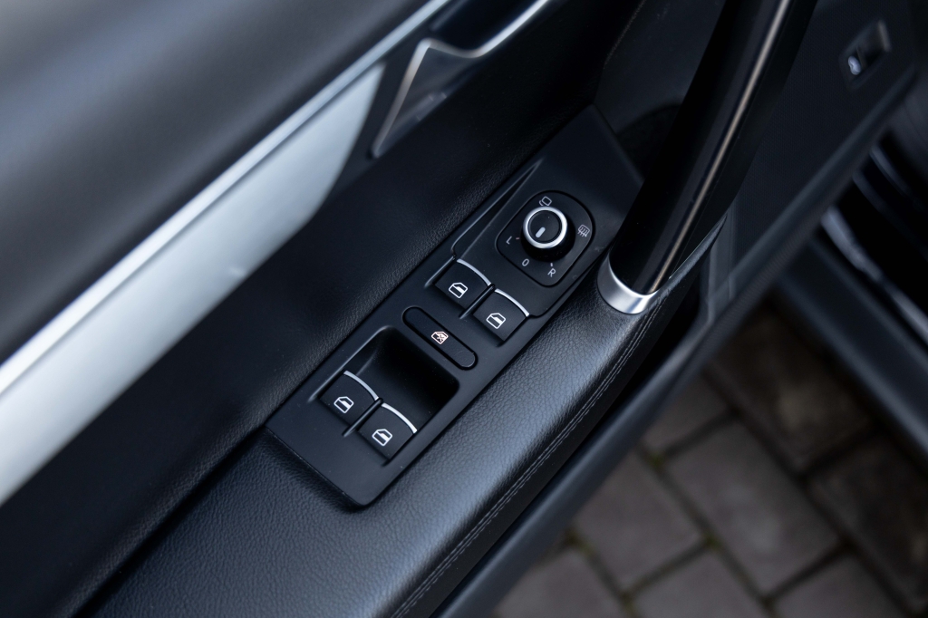 Volkswagen Passat Alltrack 2013 photo 13