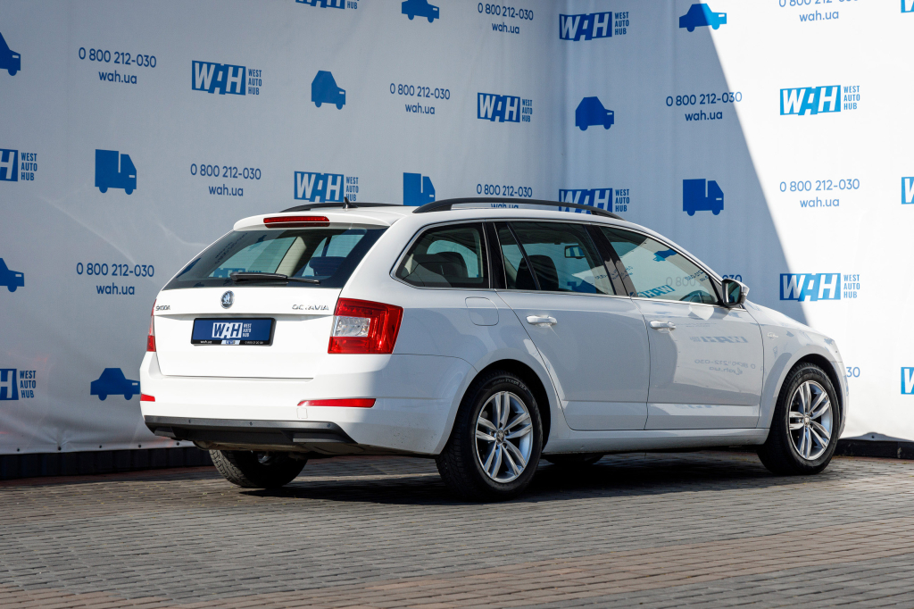 Skoda Octavia Laurin&Klement 2014 photo 4