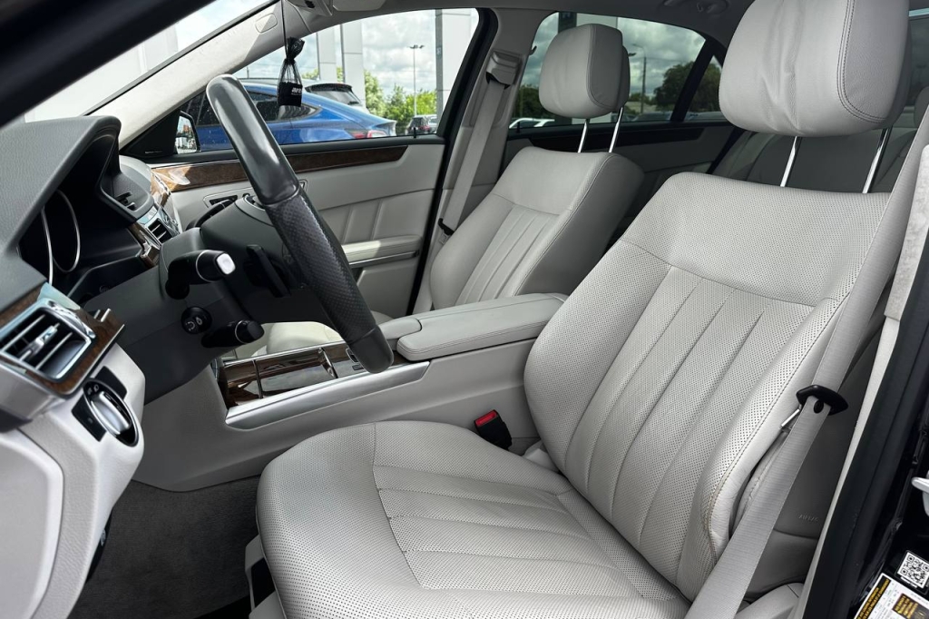 Mercedes-Benz E-Class 2015 4Matic фото 11