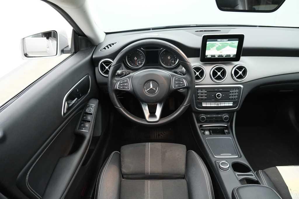Mercedes-Benz CLA 2017 фото 1