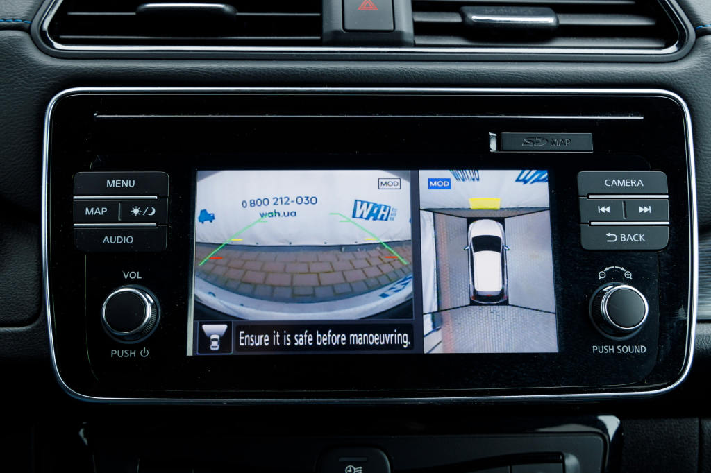 Nissan Leaf 2017 фото 21