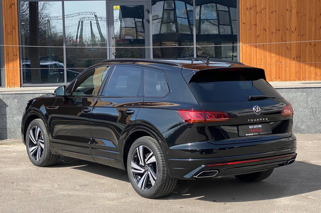 Volkswagen Touareg PLATINUM 2022 фото 3