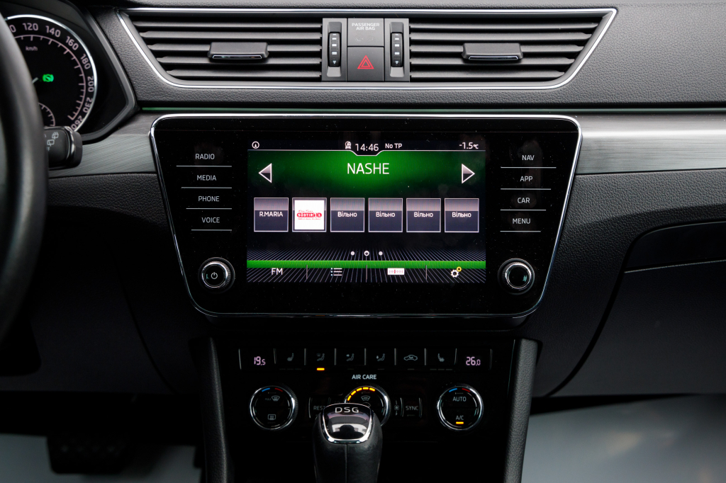 Skoda Superb photo 17