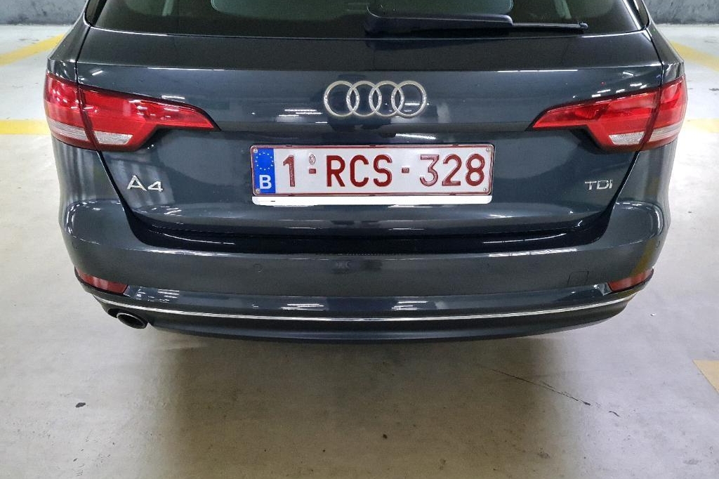 Audi A4 Avant 2016 фото 10