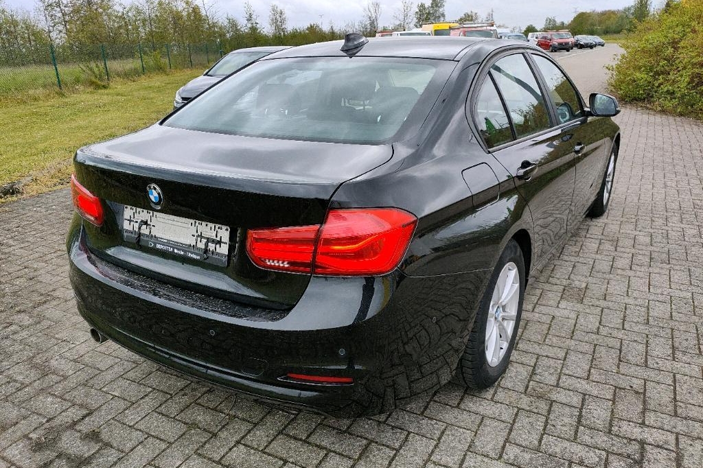 BMW 3er 2017 photo 3