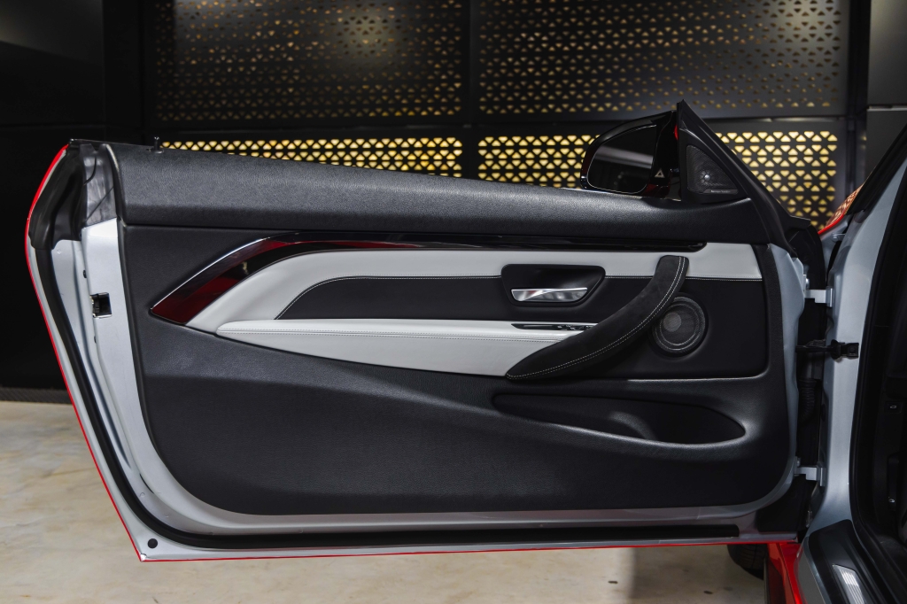 BMW M4 2015 фото 24