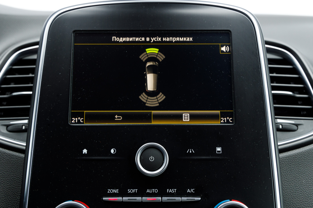 Renault Scenic IV Black Star 2017 фото 15