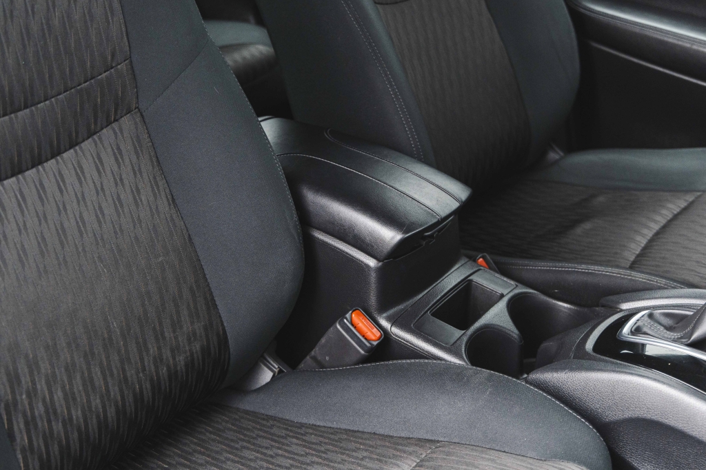 Nissan Rogue S 2018 фото 23