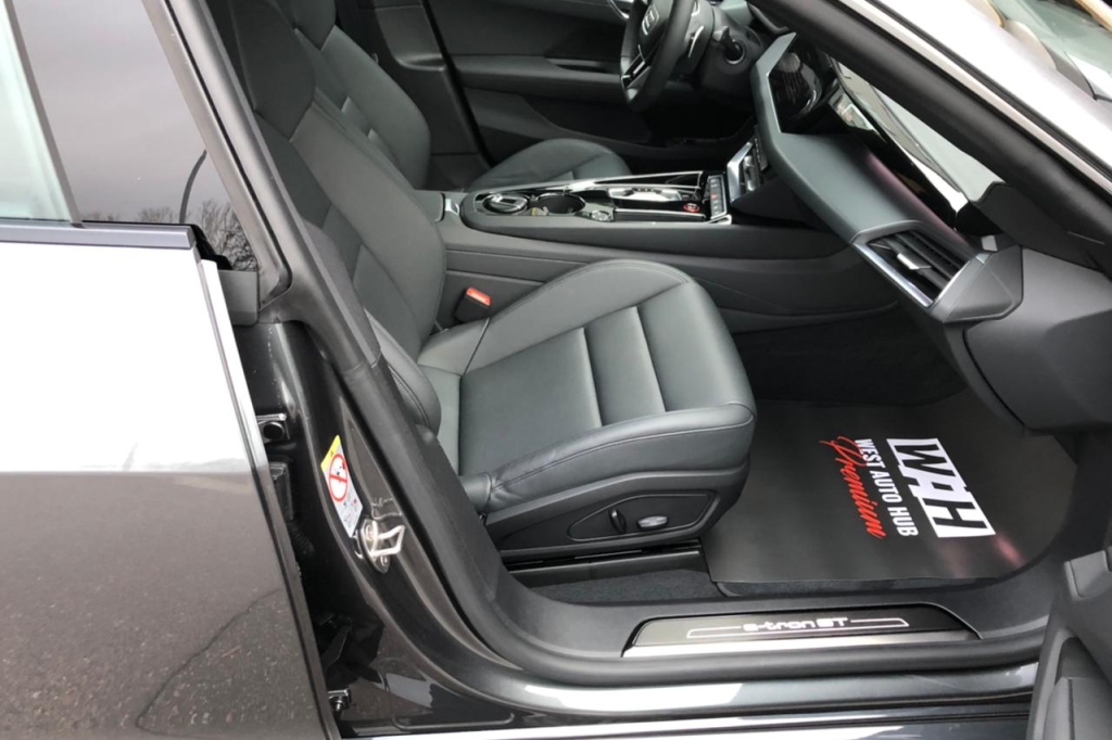 Audi e-tron GT 2021 фото 18