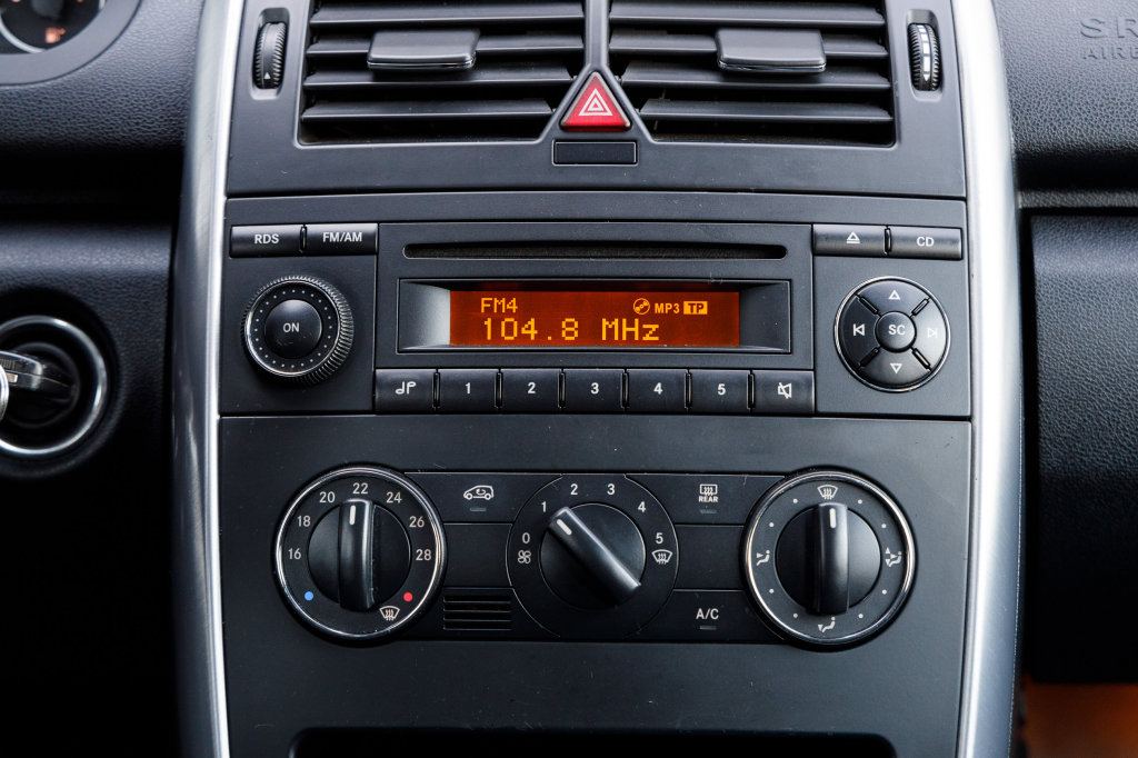 Mercedes-Benz A 160 2010 фото 10