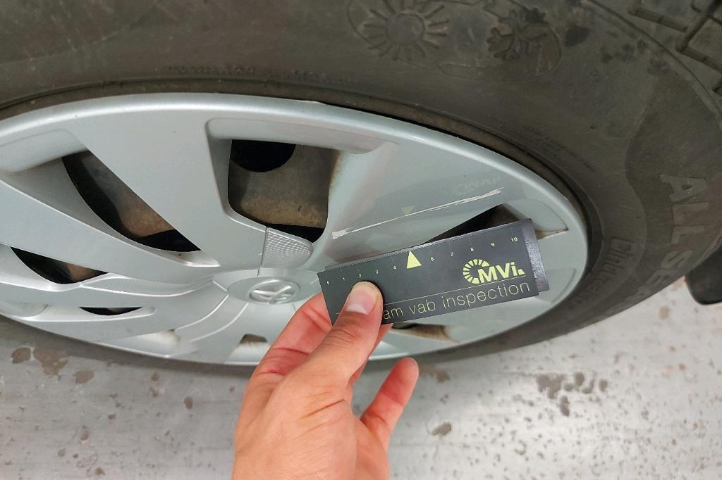 Toyota Yaris 2016 фото 12