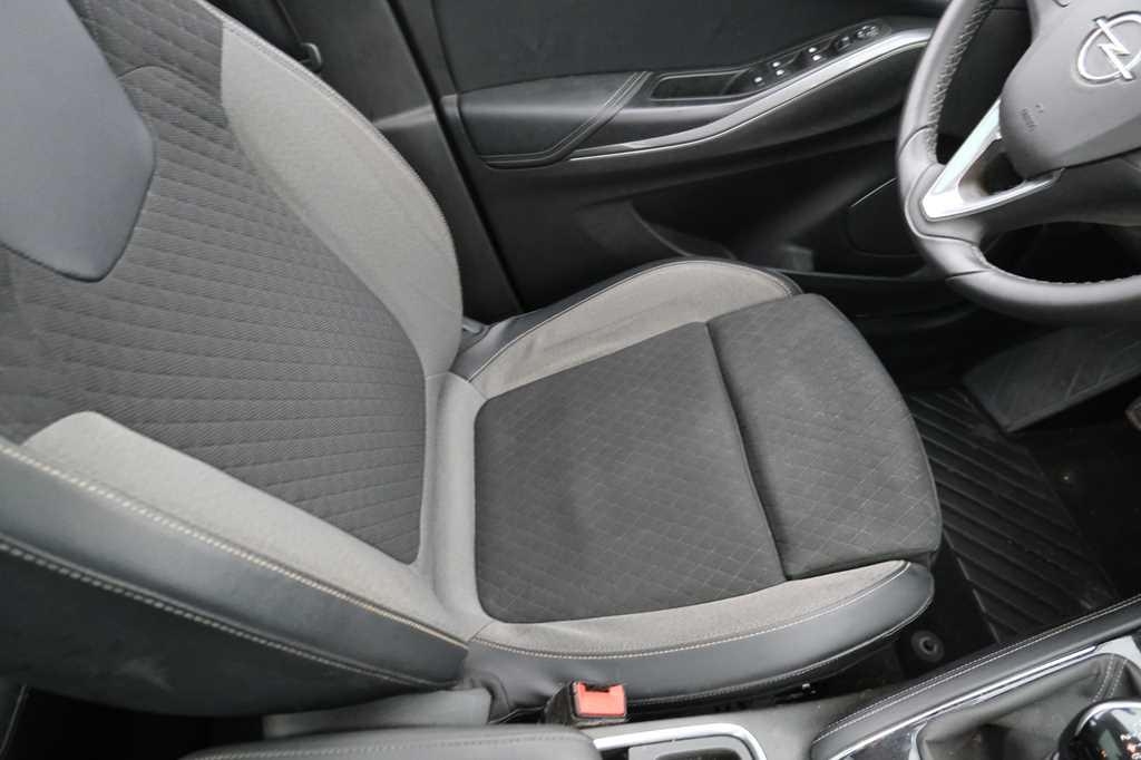 Opel Grandland X 2019 photo 16