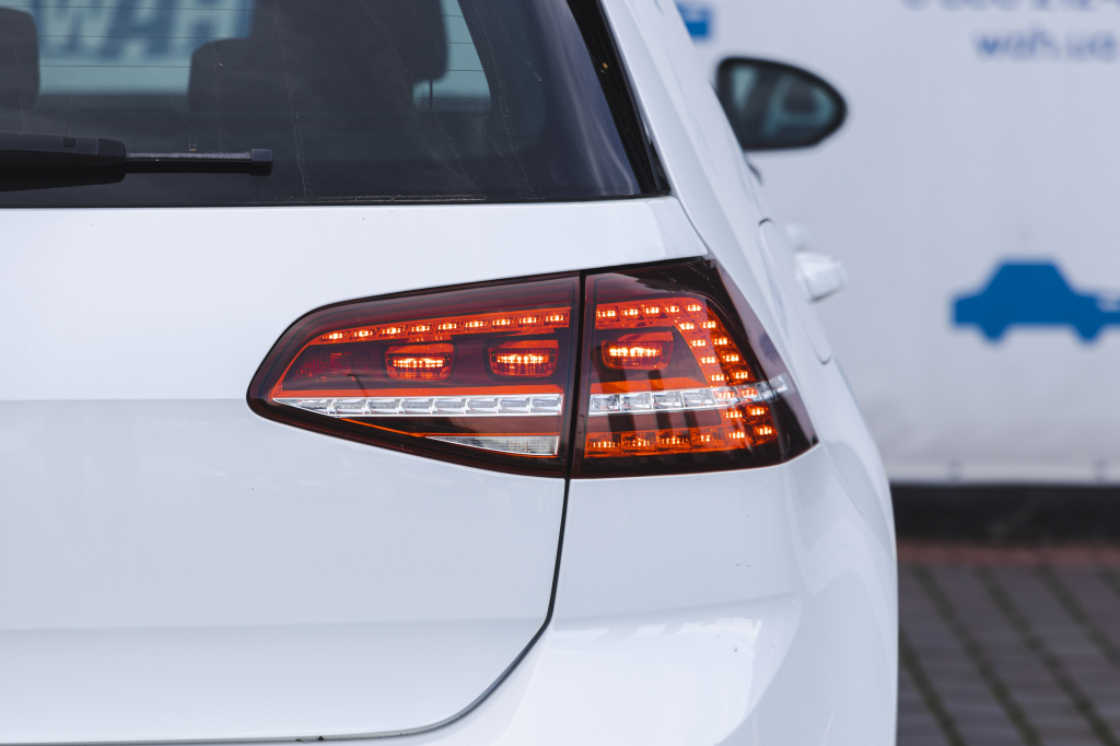 Volkswagen e-Golf 2014 фото 7