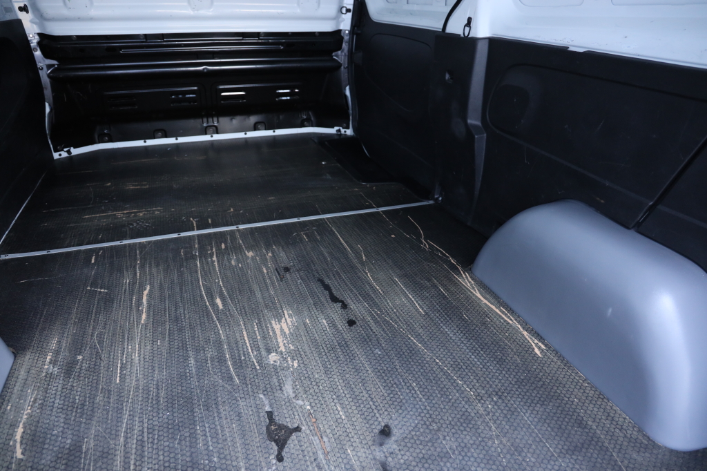 Renault Trafic 2023 фото 10