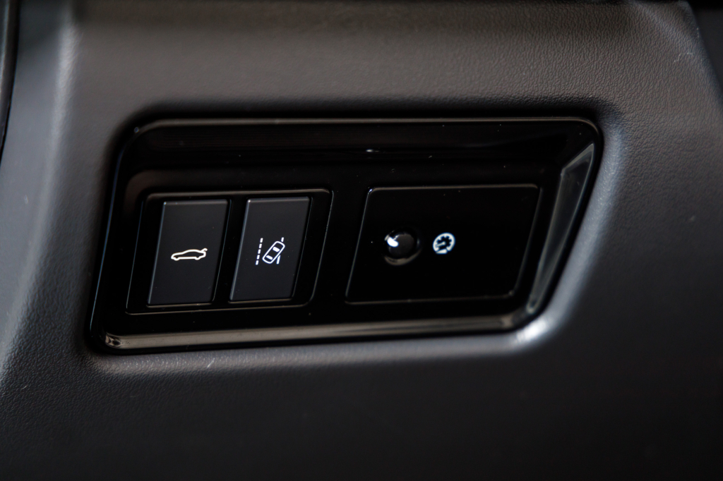 Jaguar XE 25T 2017 photo 17